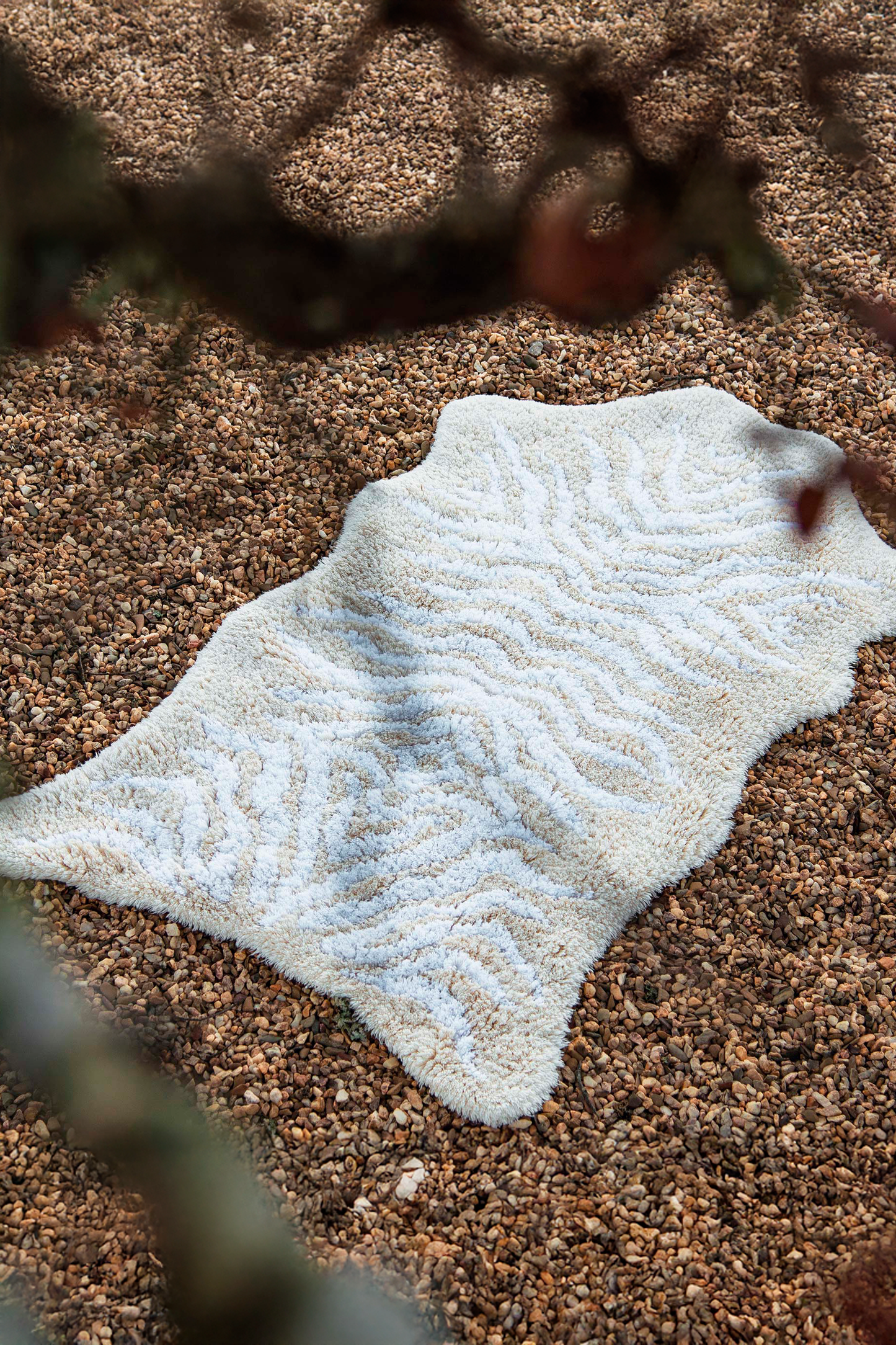 ALFOMBRA DE BAÑO MOUNTAIN ZEBRA WHITE/NATURAL