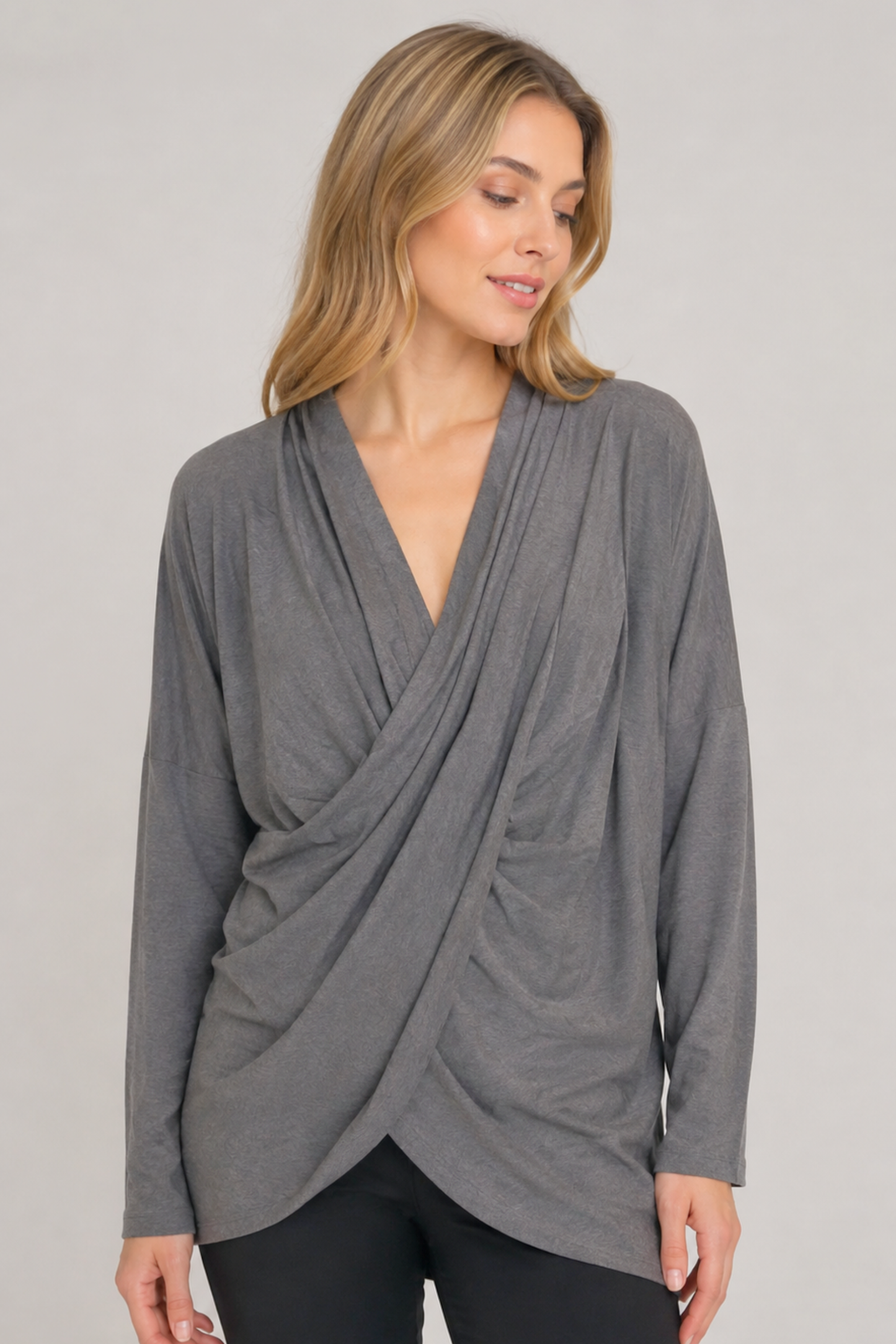 Polo Cruzado Gris